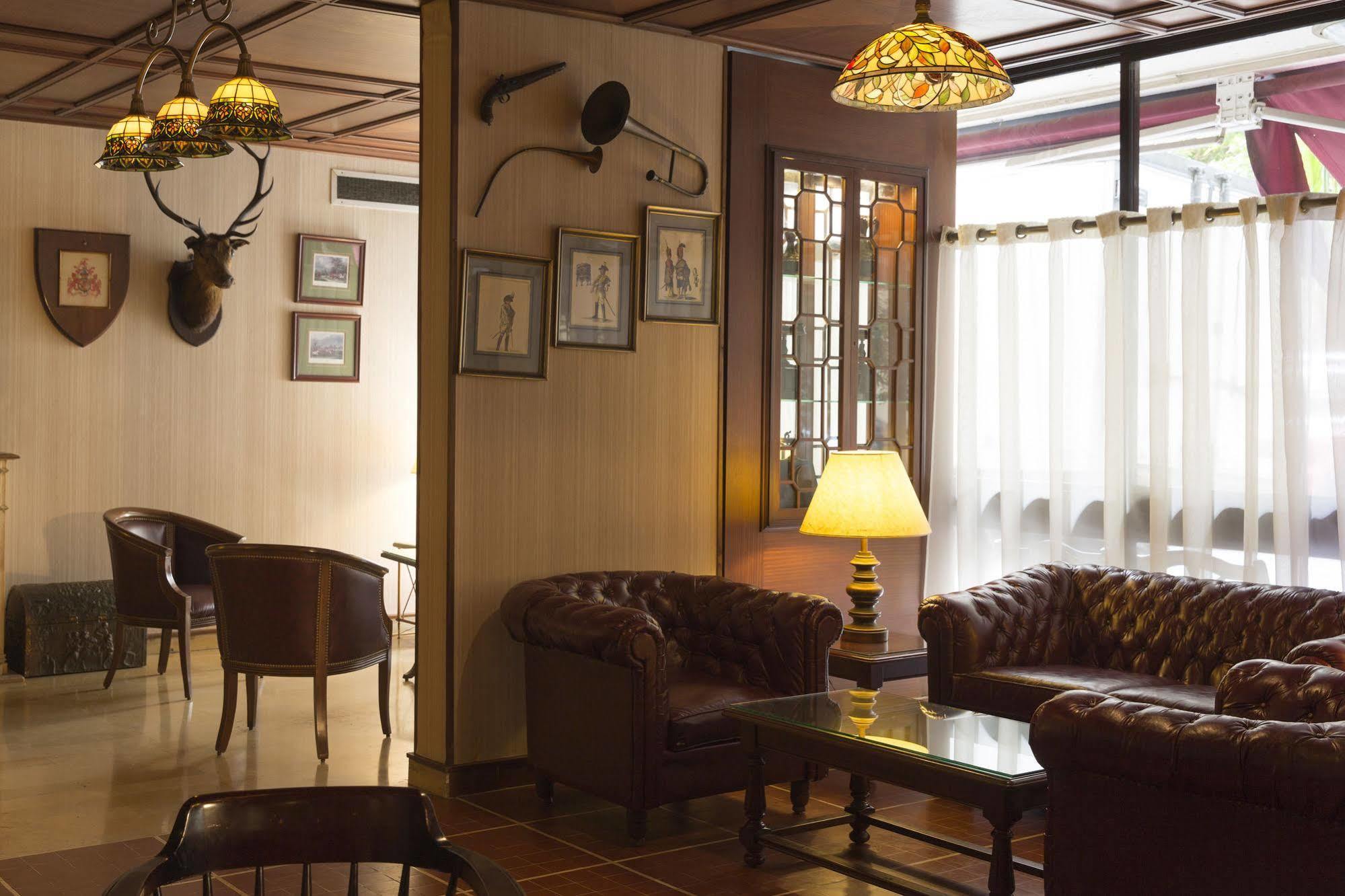 The Mayflower 4*