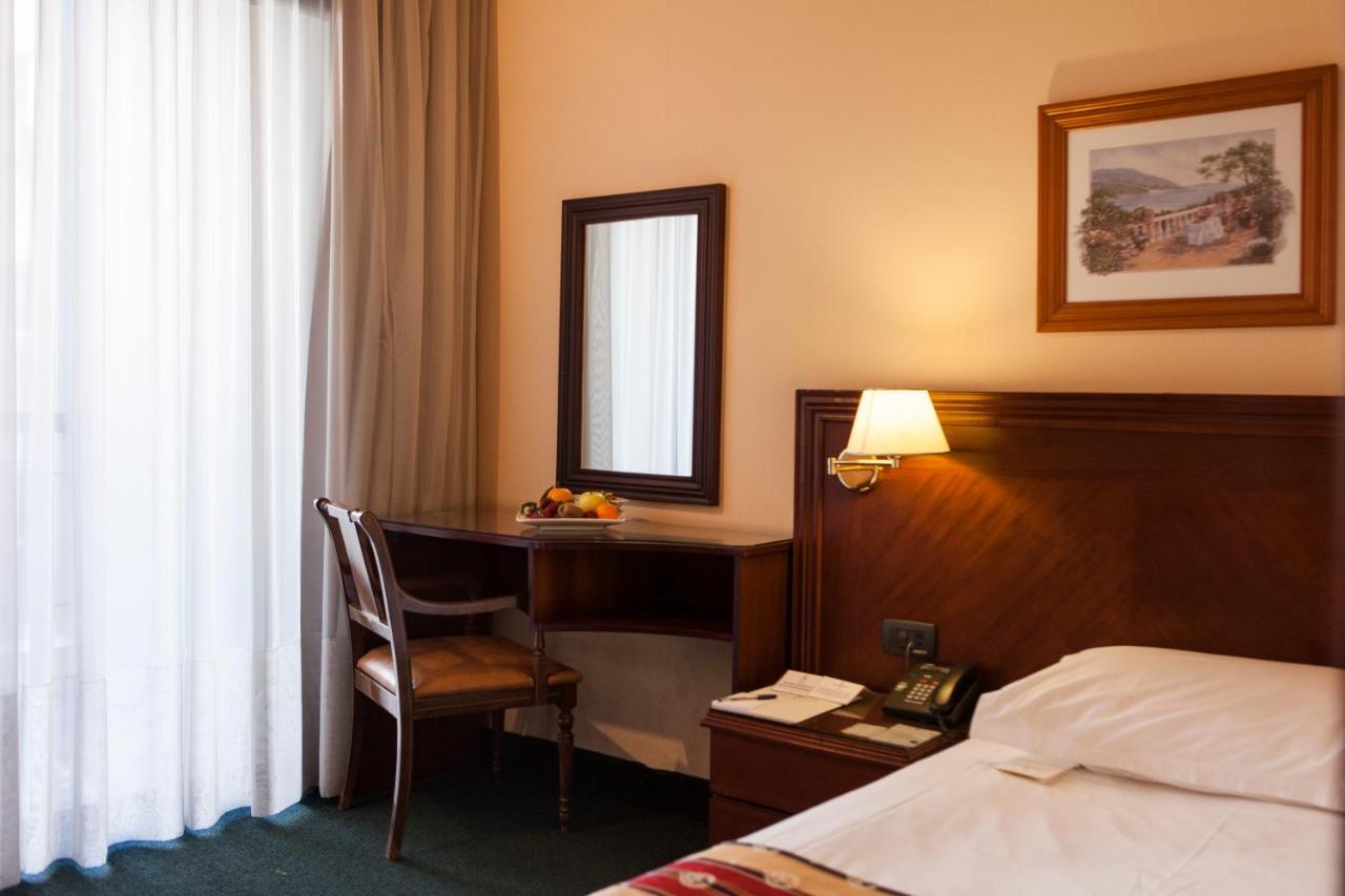 The Mayflower Hotel
